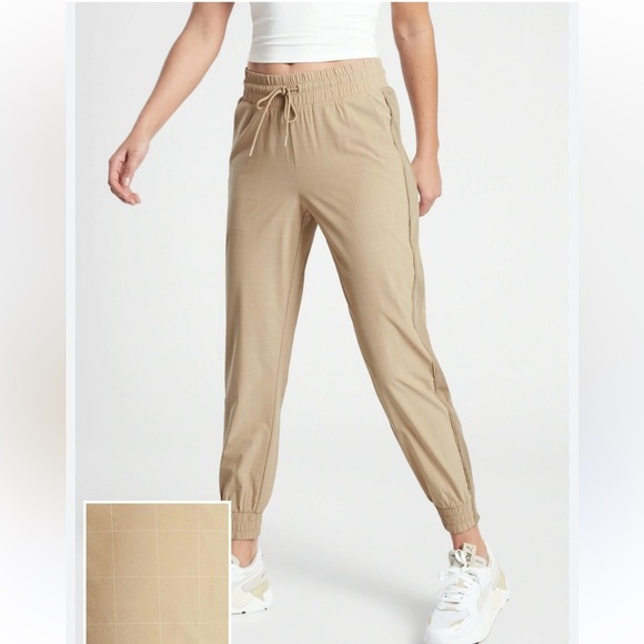 ATHLETA Brooklyn Textured Jogger Tan Windowpane Silt Taupe size 10 - Picture 1 of 9